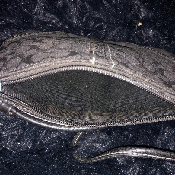 Set Of Two Brown and Black Coach wristlets - Picture 6 of 8